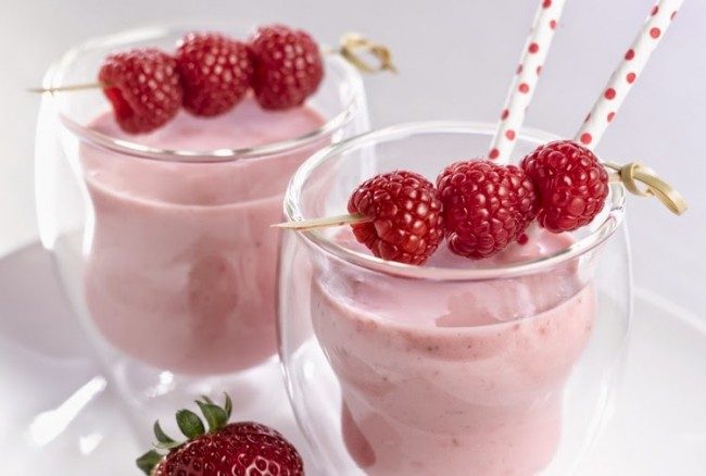 How to make a strawberry smoothie without yogurt