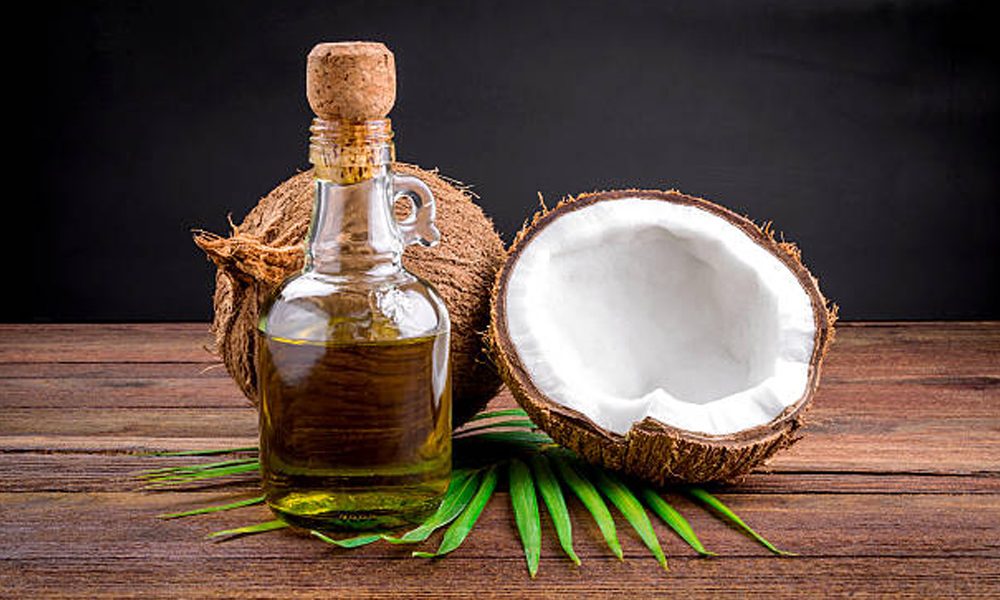 Does-Coconut-Oil- Promote-Weight- Loss?- CompleteHealthNews