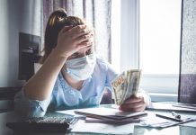 5 Essential Tips On How To Deal With Financial Stress